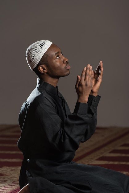 An Invitation to Pray: Seeking Peace and Courage Amid the Ebola Outbreak
